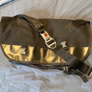 Chrome Industries Messenger Bag - Black